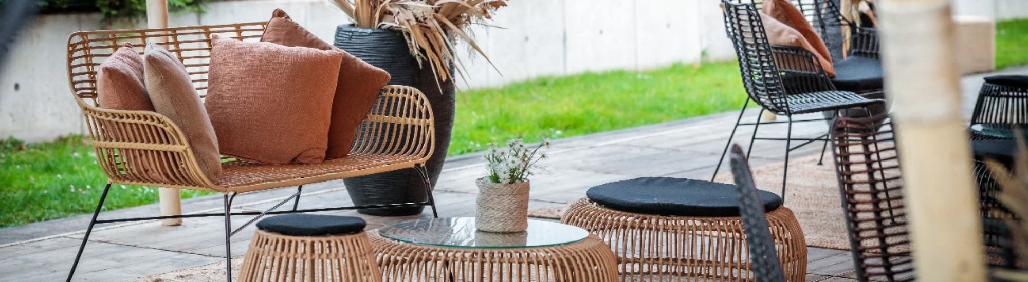 Ottomans & Benches Rental